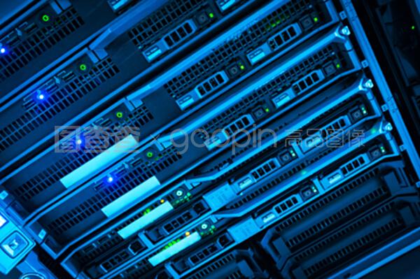 網(wǎng)絡服務器與云計算裝備技術服務 數(shù)字化時代的基石