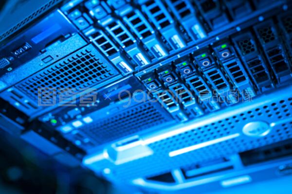 網(wǎng)絡服務器與云計算裝備技術服務 驅動數(shù)字化轉型的核心力量