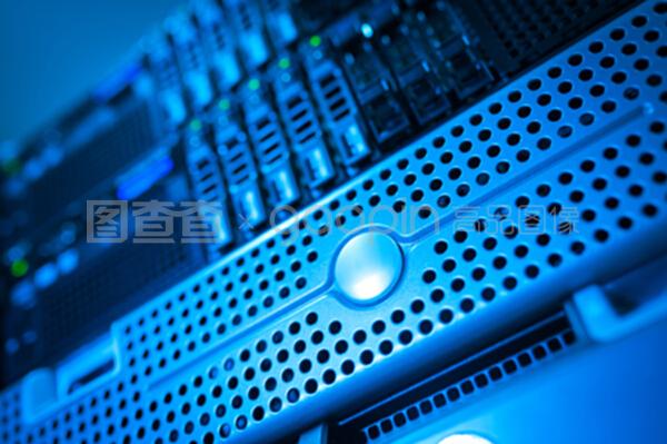 網(wǎng)絡服務器與云計算裝備 技術賦能與融合服務新篇章